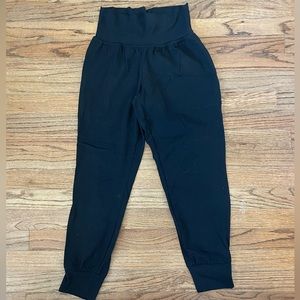 Athleta Salutation Joggers, black, size XSP, great condition!